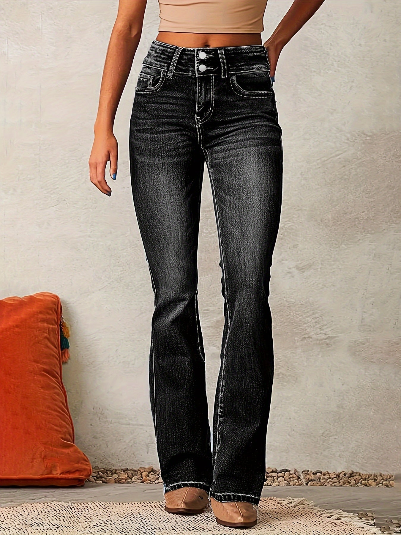 Women’s High-Waisted Flared Jeans - Sofia Maris