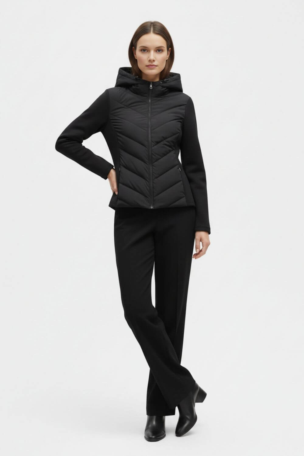 Women’s Hooded Puffer Jacket – Timeless Warmth for the Cold Season