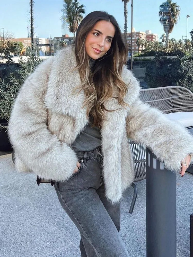 Alena | Elegant Faux Fur Jacket - Sofia Maris