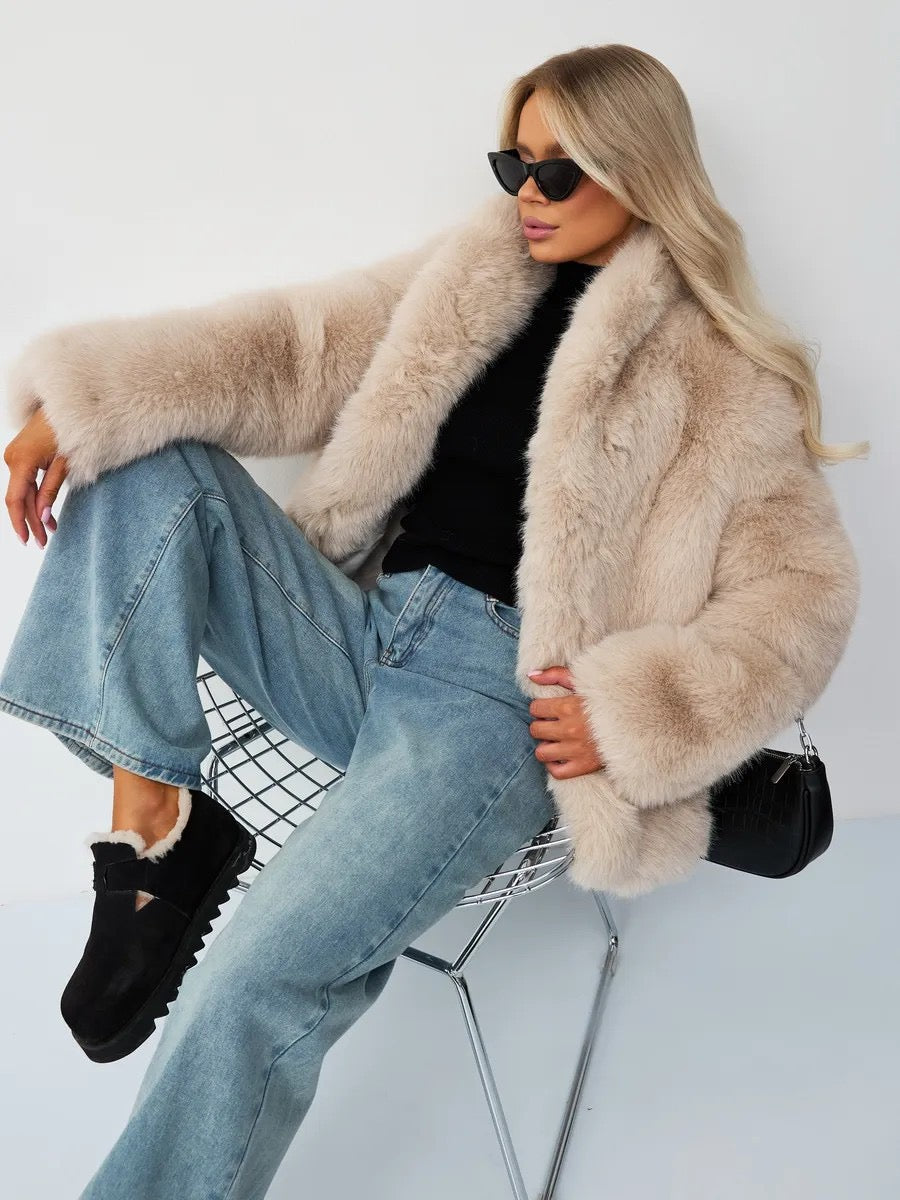 Elegant Faux Fur Winter Jacket