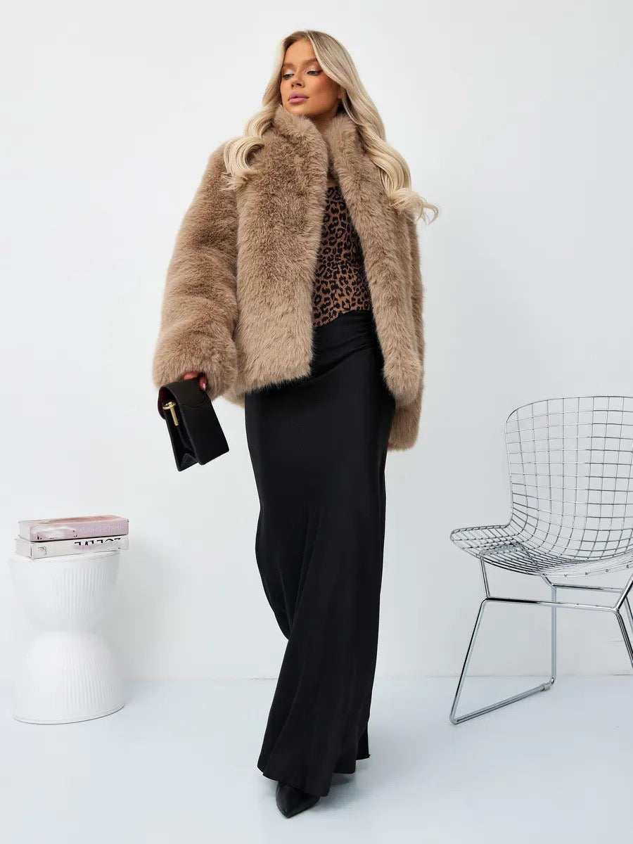 Elegant Faux Fur Winter Jacket