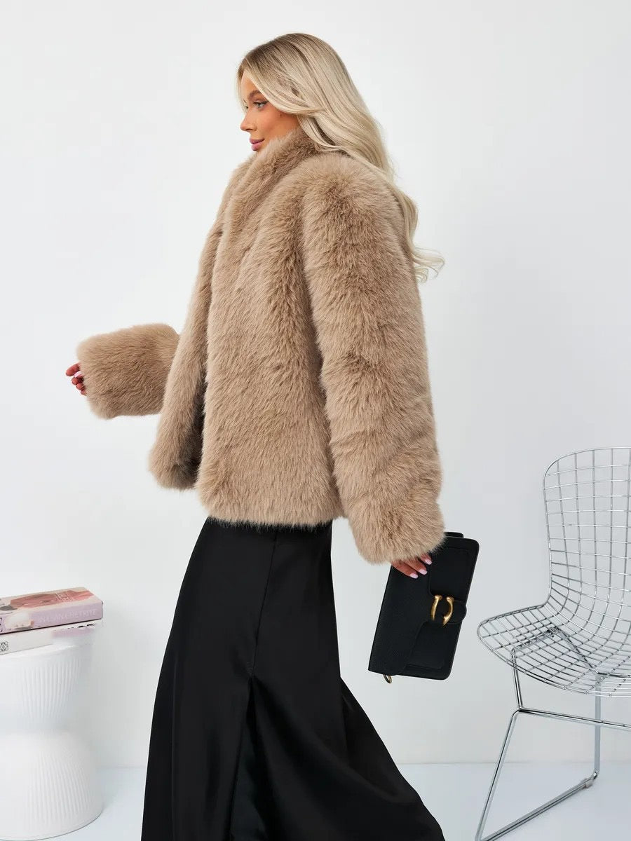 Elegant Faux Fur Winter Jacket