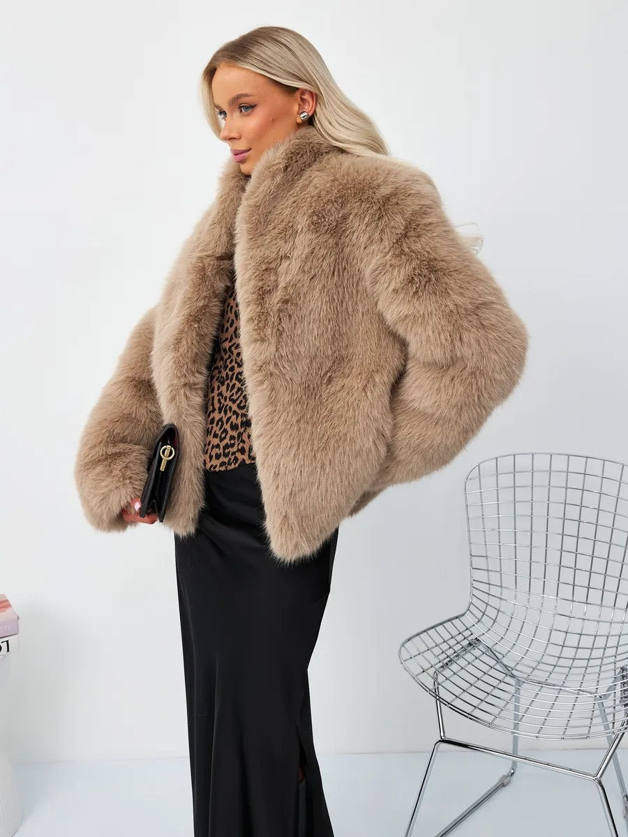 Elegant Faux Fur Winter Jacket