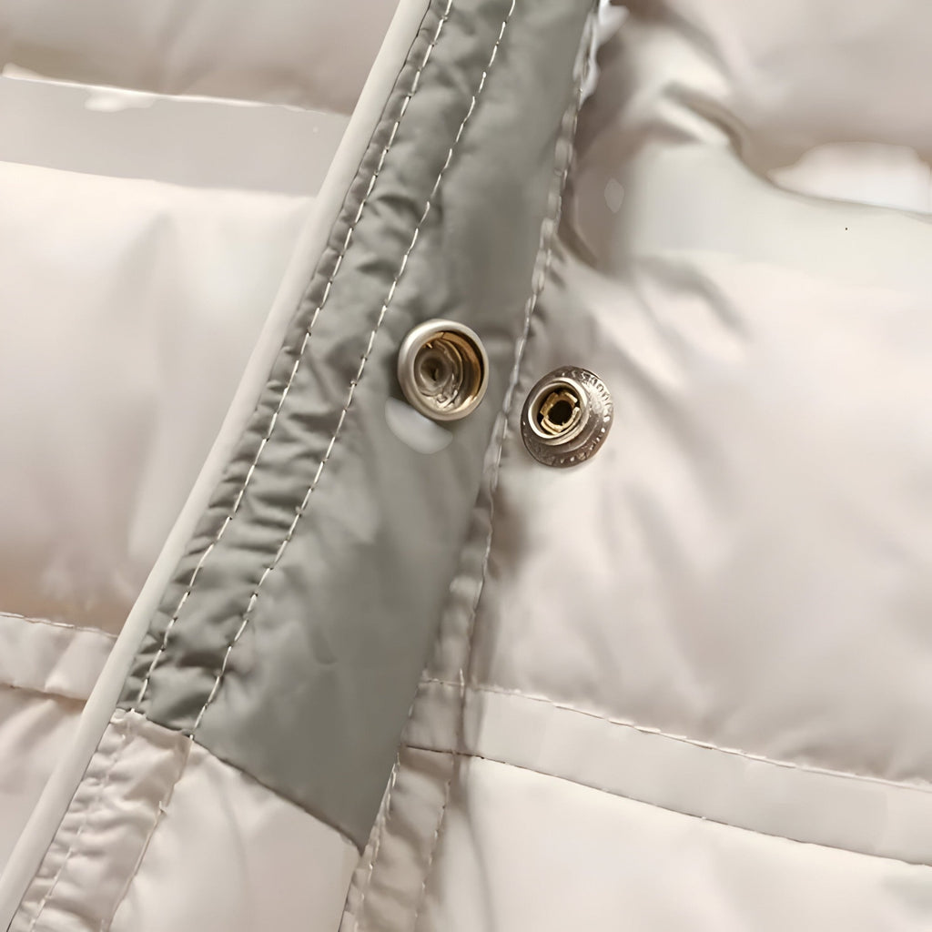 Women’s Hooded Insulated Jacket – Relaxed Winter Silhouette with Quilted Design for Everyday Wear