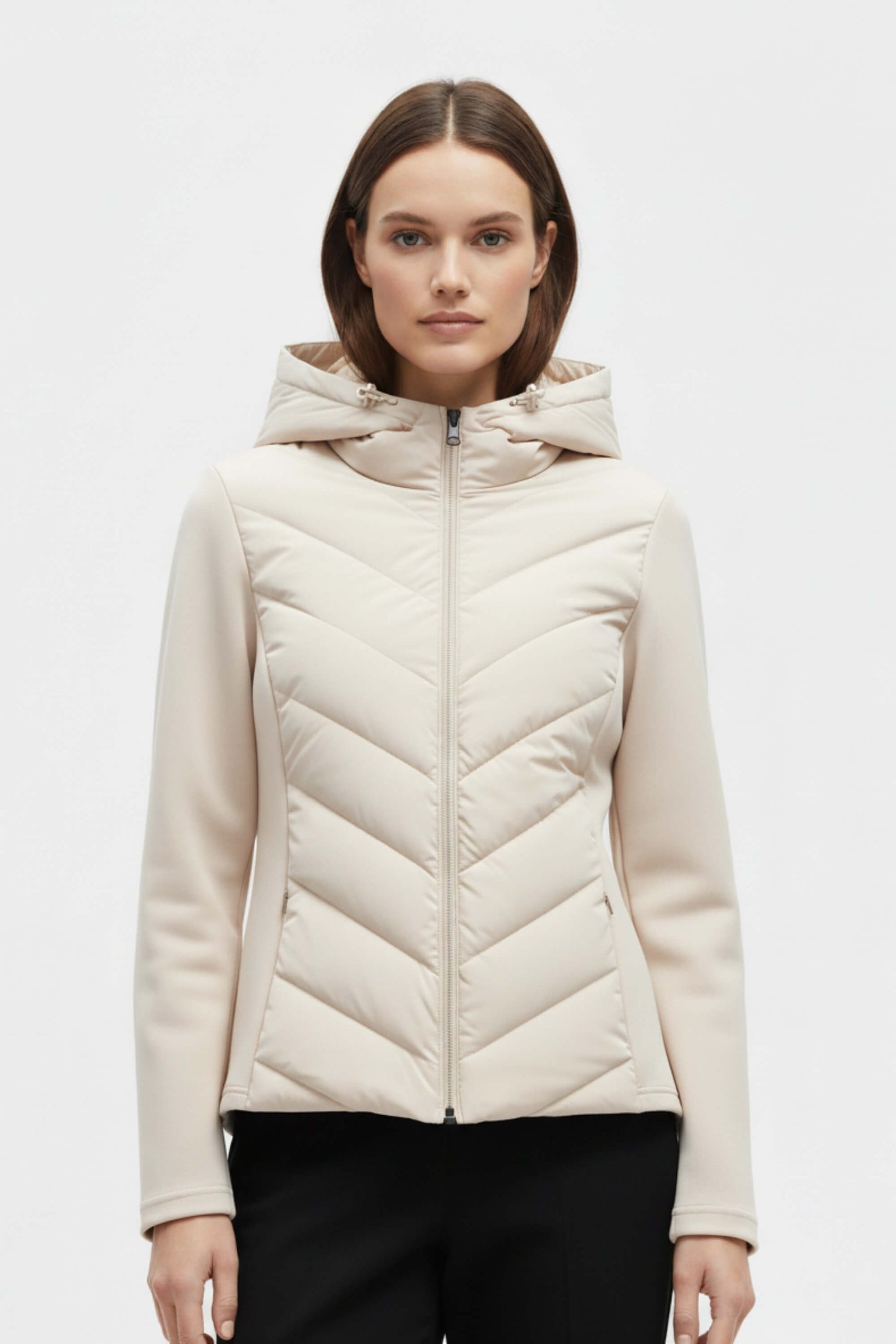 Women’s Hooded Puffer Jacket – Timeless Warmth for the Cold Season