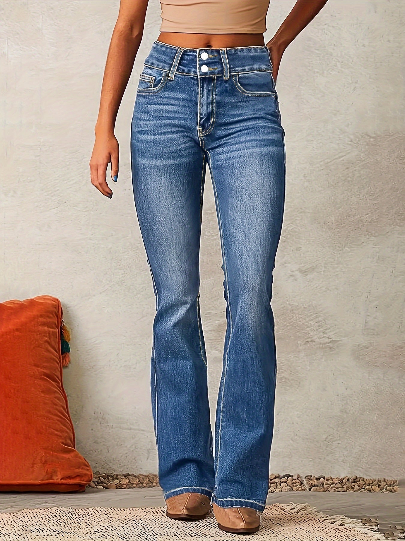 Women’s High-Waisted Flared Jeans - Sofia Maris